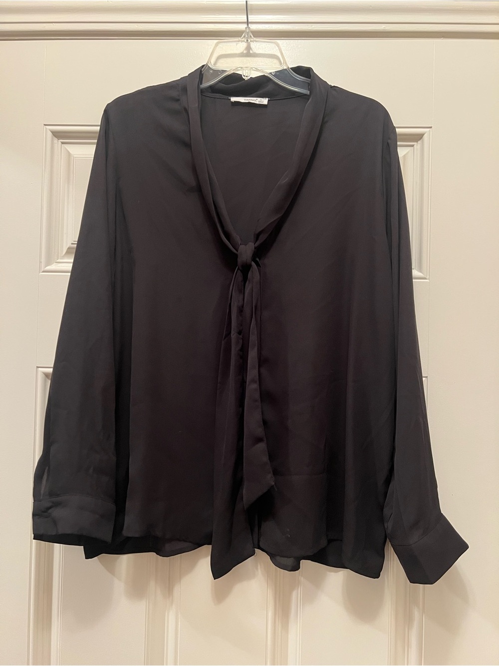 Timing Black Tie-Neck Long-Sleeve Blouse